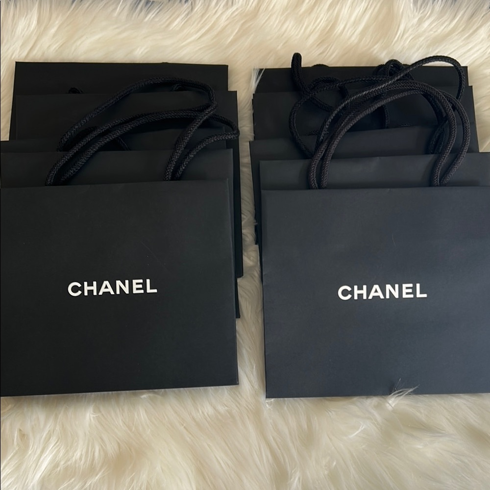 Black Shopping Bags